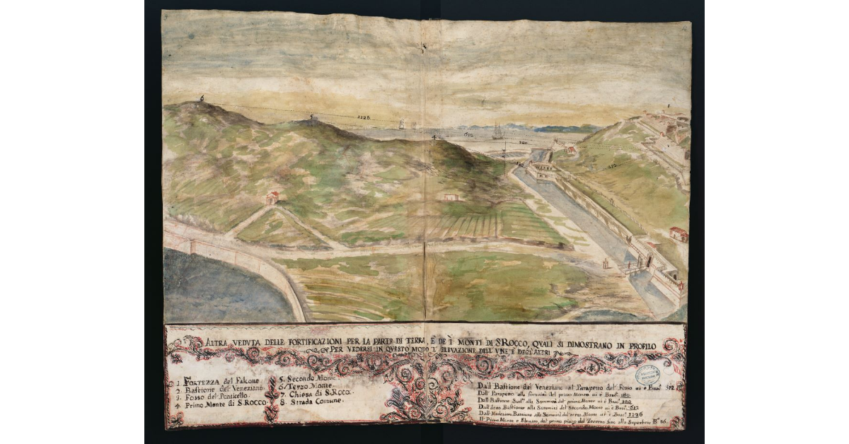 Altra veduta delle fortificazioni per la parte di terra, e dei Monti di S. Rocco, quali si dimostrano in profilo per vedersi in questo modo l'elevazione dell'une, e degl'altri