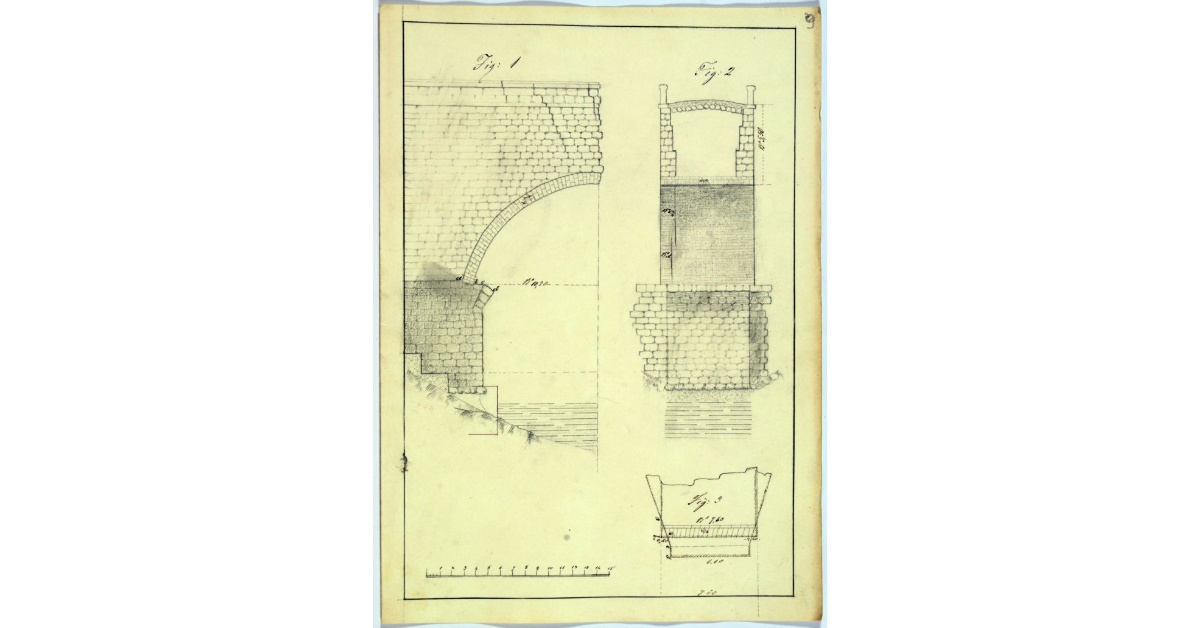 [Alzato della porzione del ponte sul fiume Fiora, costituita dal pilone centrale e metà arcata sinistra, nel quale compare l'indicazione del muro da costruirsi come rinforzo della volta, e profilo trasversale del ponte]